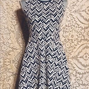 Ginger G dress. Black/cream. Faux leather trim.